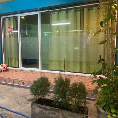 Winny Apartment Rayong Exteriör bild