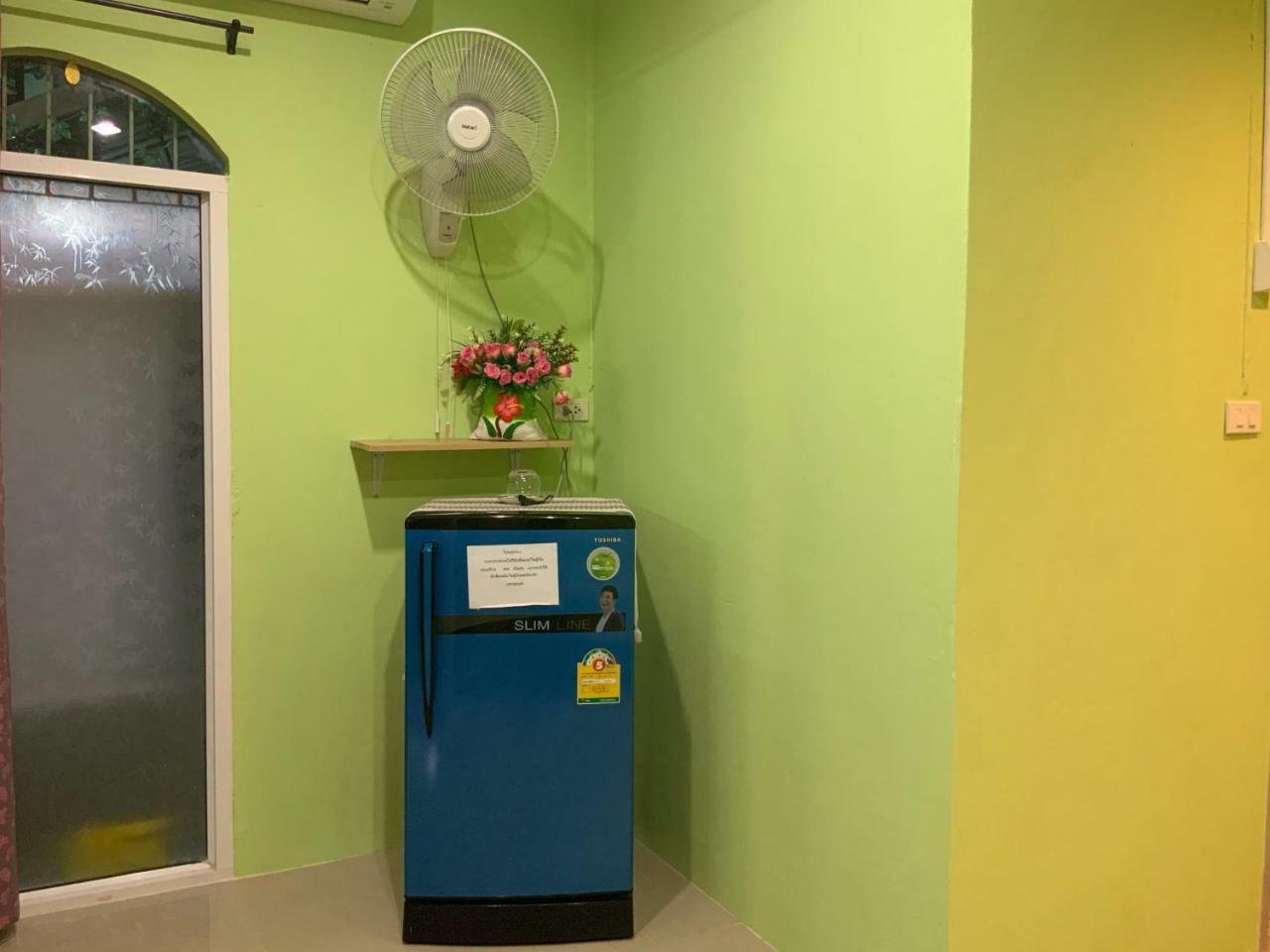 Winny Apartment Rayong Exteriör bild