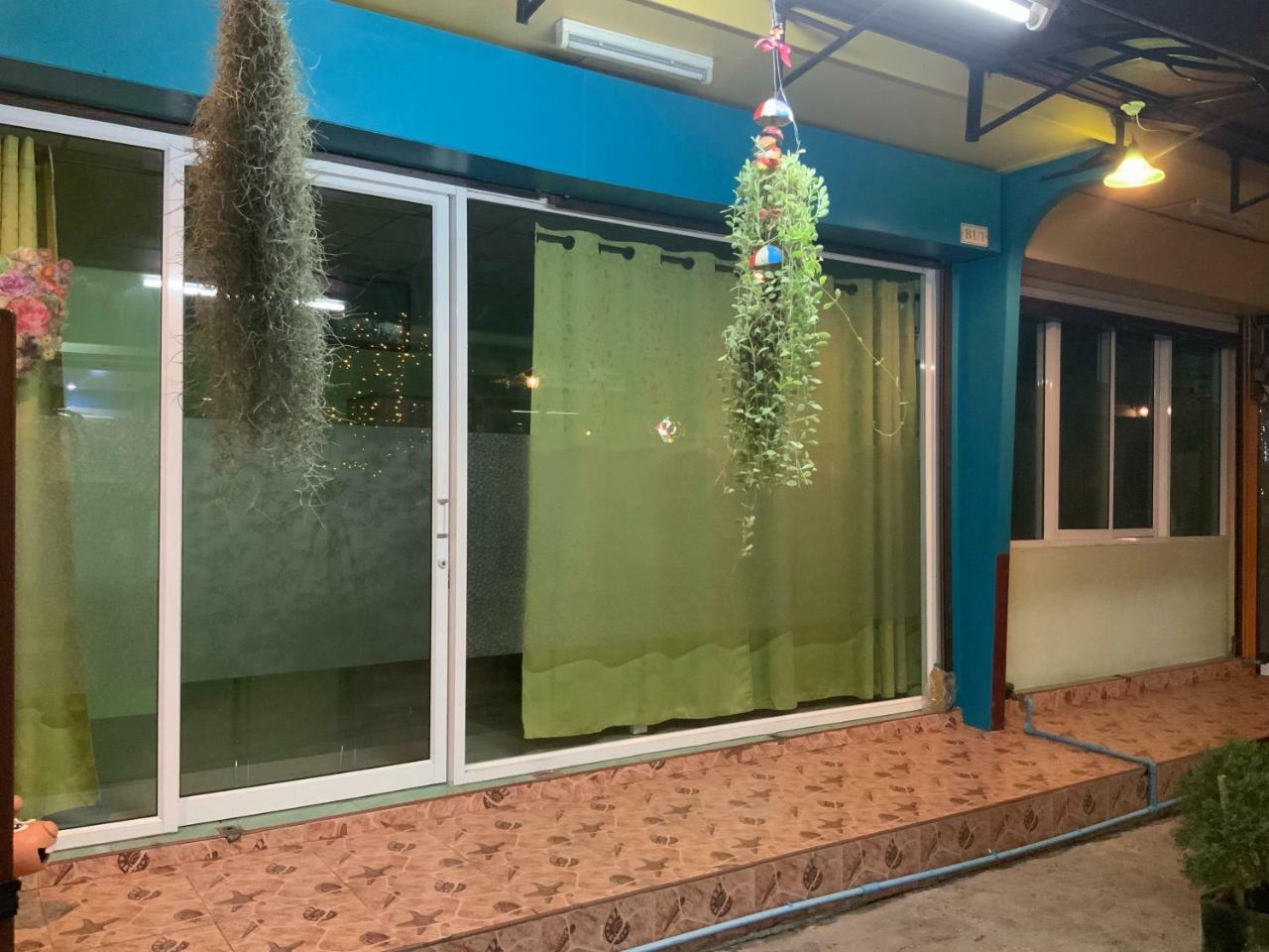 Winny Apartment Rayong Exteriör bild