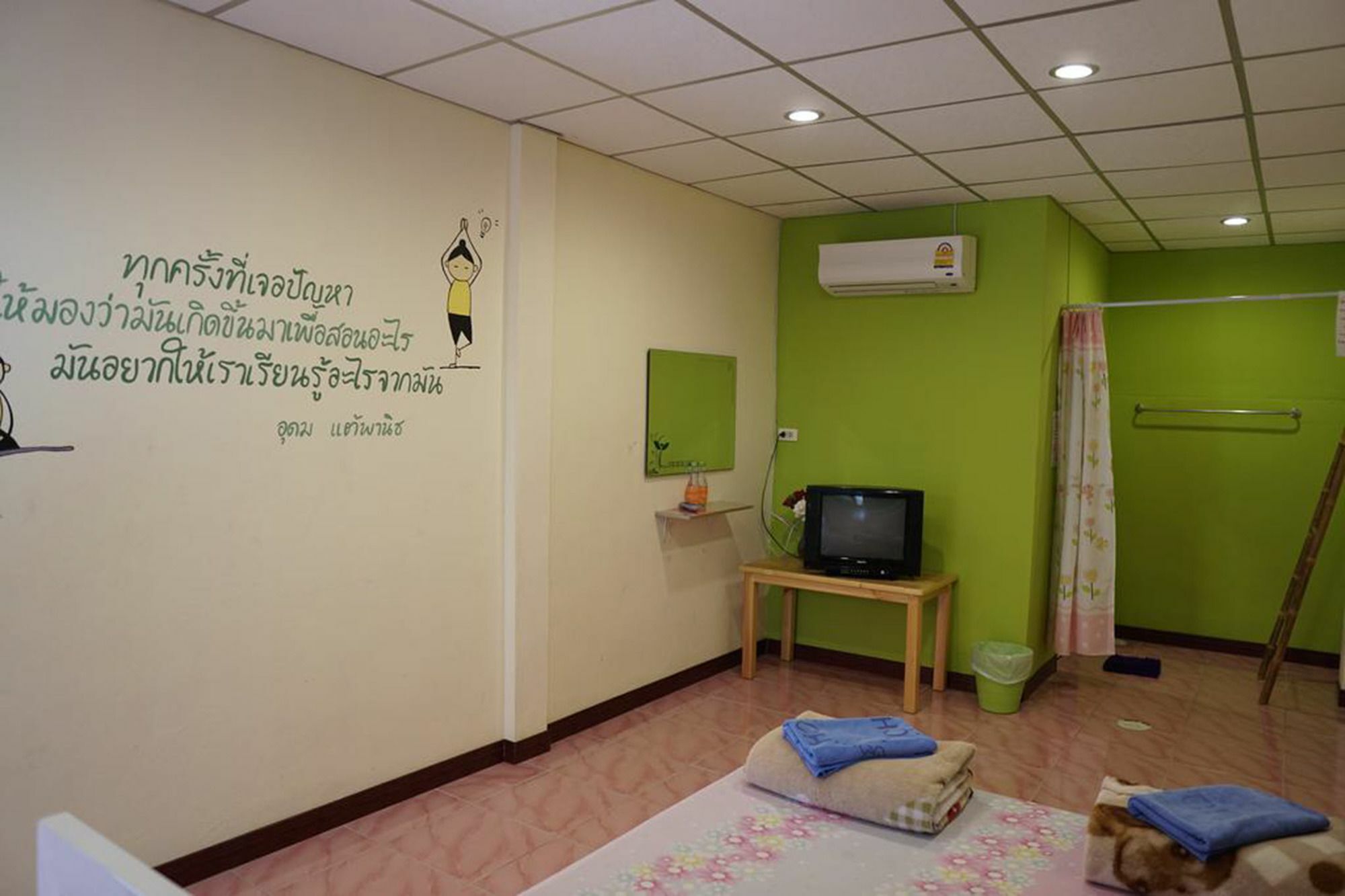Winny Apartment Rayong Exteriör bild