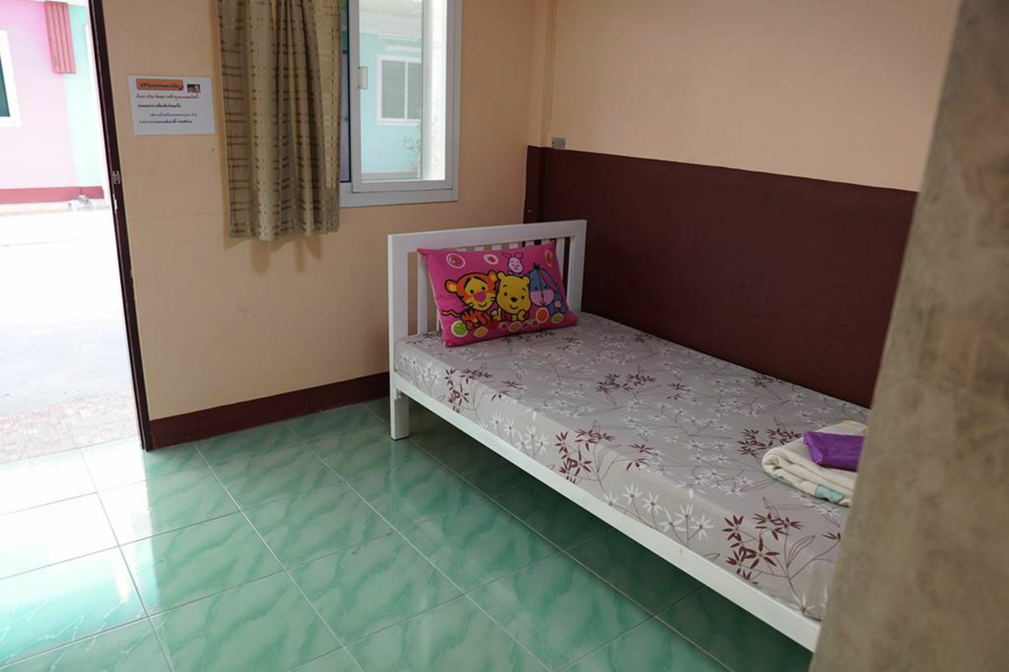 Winny Apartment Rayong Exteriör bild